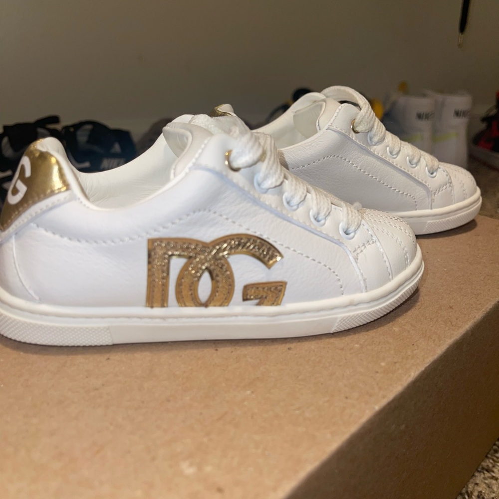 Child Dolce & Gabbana Calfskin White Leather Sneaker Size 25 Authentic